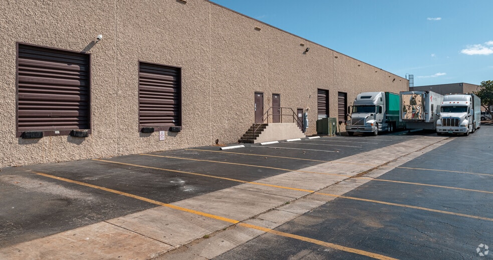 More Photos Of 500-520 SW 12th Ave, Deerfield Beach Warehouse For Lease