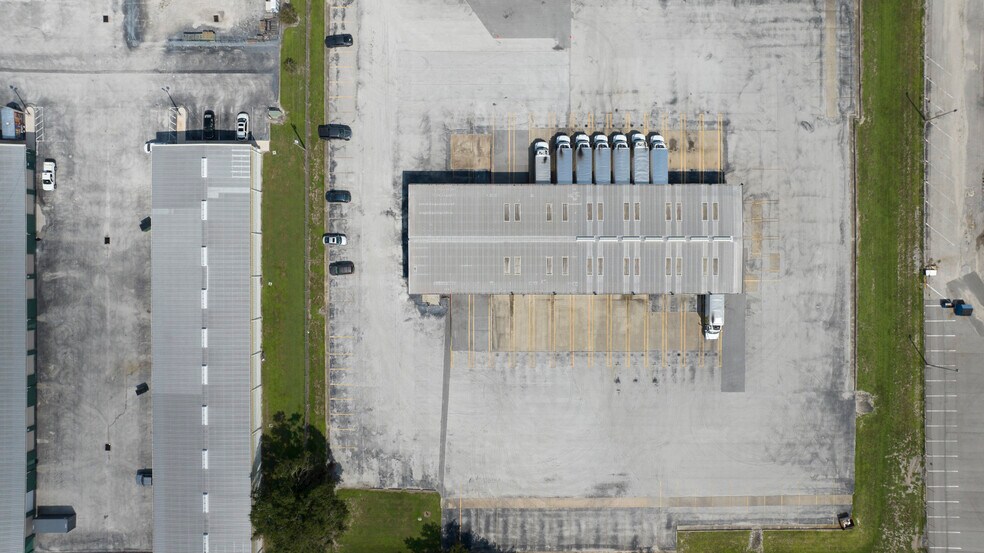 More Photos Of 3615 Reynolds Rd, Lakeland Truck Terminal For Lease
