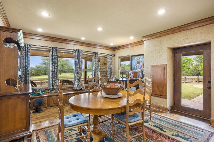 More Photos Of 1904 Floyd Rd, Weatherford Specialty For Sale