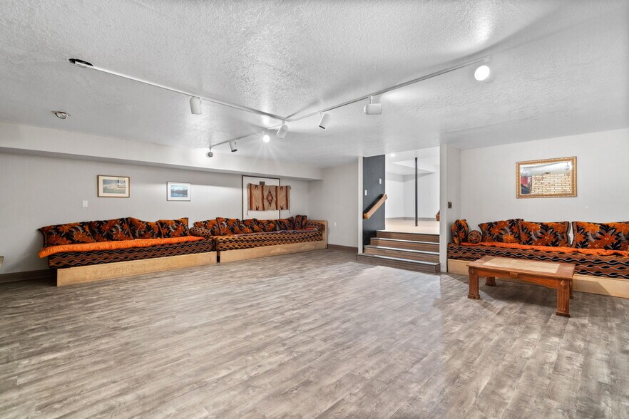 More Photos Of 13231 Dillon St, Brighton Specialty For Sale