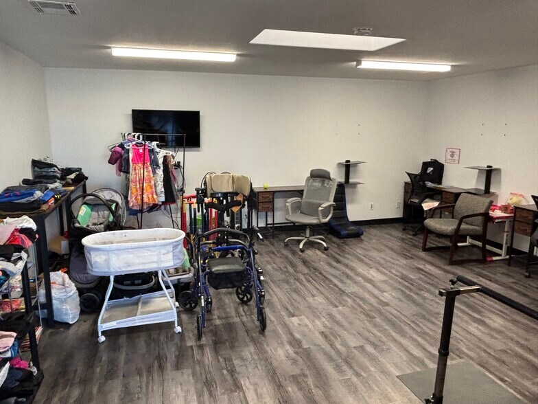 More Photos Of 1306 E Calvada Blvd, Pahrump Office Residential For Sale