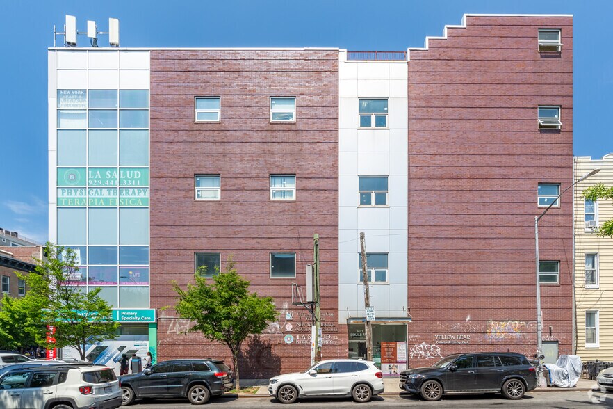 More Photos Of 331 Knickerbocker Ave, Brooklyn Medical For Lease