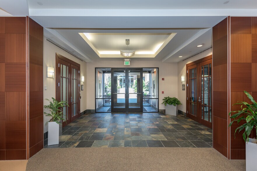More Photos Of 6220 Old Dobbin Ln, Columbia Medical For Lease