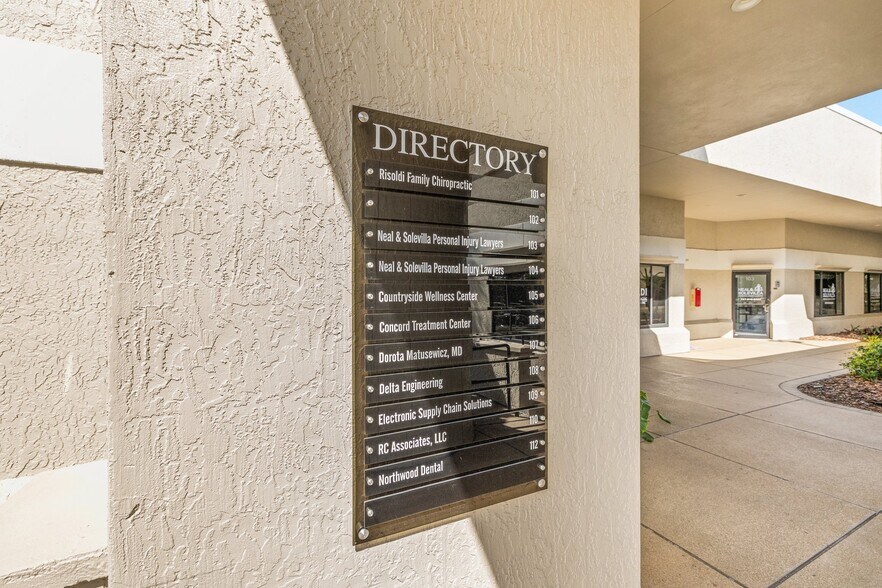 More Photos Of 3023 Eastland Blvd, Clearwater Office For Sale
