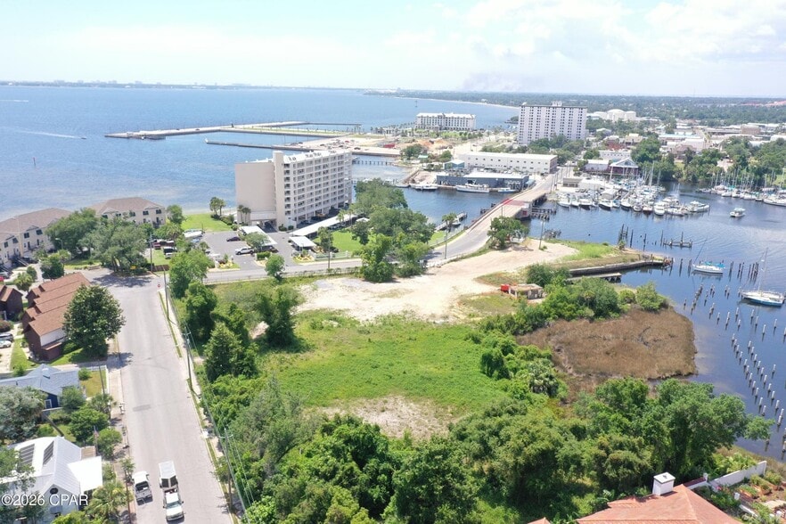 More Photos Of 303-305 Beach Dr E, Panama City Land For Sale