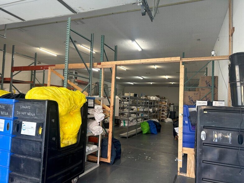More Photos Of 101 Mattie M Kelly Blvd, Destin Light Distribution For Lease