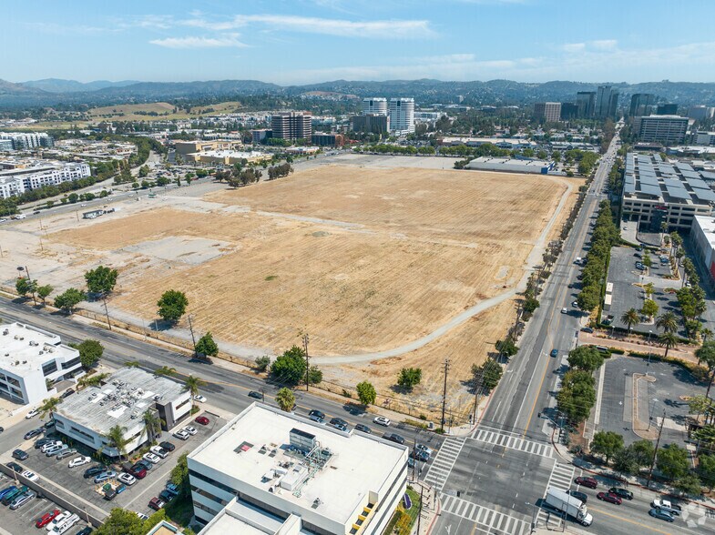 More Photos Of 6633 Canoga Ave, Canoga Park Land For Sale