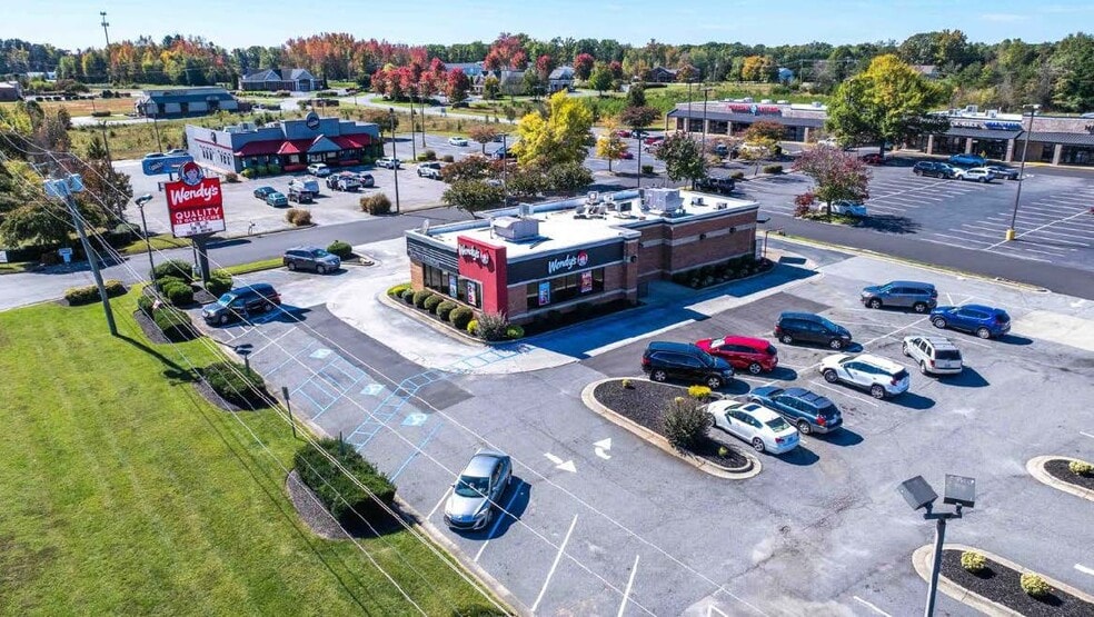 Primary Photo Of 1533 Freeway Dr, Reidsville Fast Food For Sale