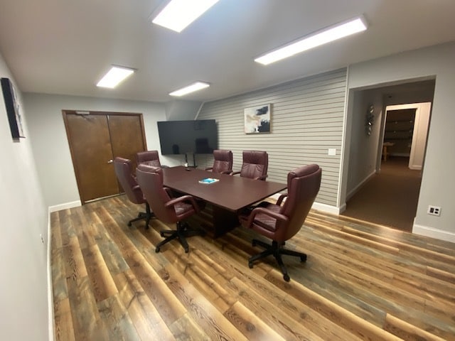 More Photos Of 600 Deer Rd, Cherry Hill Light Distribution For Sale