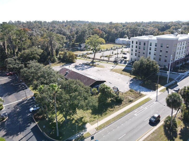 More Photos Of 2445 SW 13th St, Gainesville Storefront Retail Office For Sale
