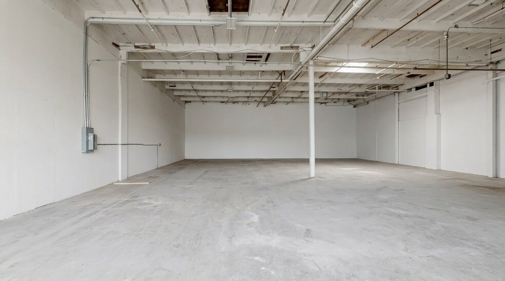 More Photos Of 25354-25370 Cypress Ave, Hayward Manufacturing For Lease
