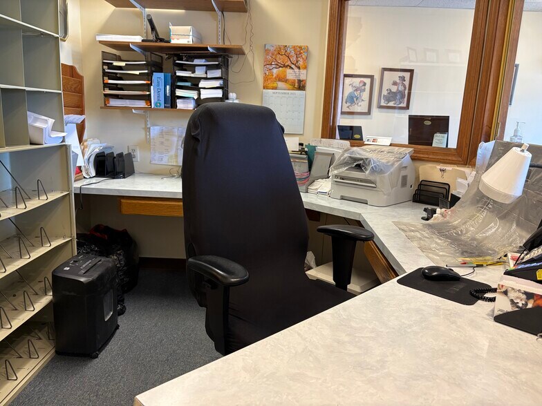 More Photos Of 1079 Central St, Leominster Office For Lease