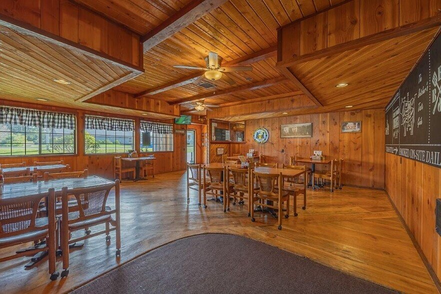 More Photos Of 3030 Oregon Ave, Bandon Restaurant For Sale