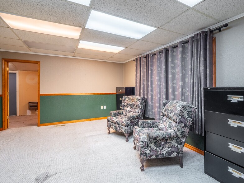 More Photos Of 426 E Wyandotte Ave, Mcalester Office For Sale