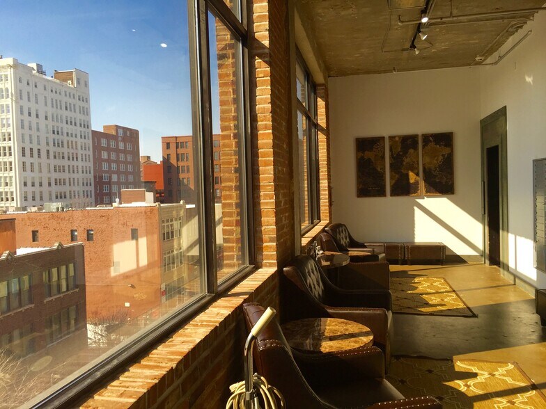 More Photos Of 1409 Washington Ave, Saint Louis Office For Sale