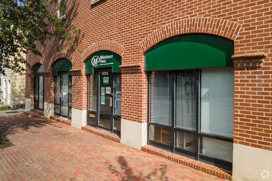 More Photos Of 1429 Duke St, Alexandria Medical For Lease