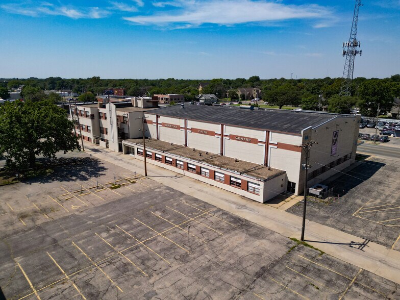 More Photos Of 1130 S. Broadway, Wichita Religious Facility For Sale