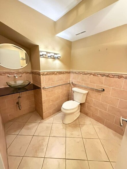 More Photos Of 39 Smith Ave, Mount Kisco Medical For Lease