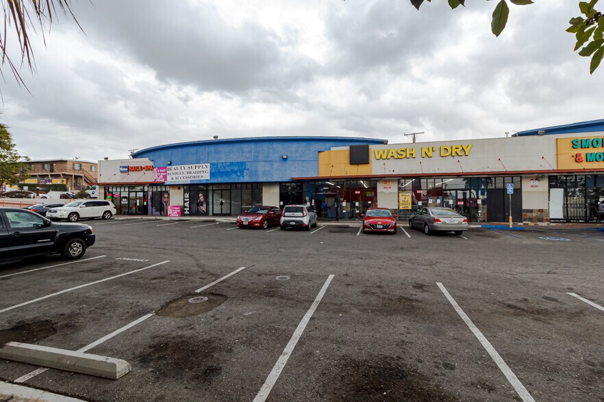 More Photos Of 10714 S Western Ave, Los Angeles Unknown For Lease