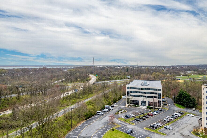 More Photos Of 590 Naamans Rd, Claymont Office For Lease