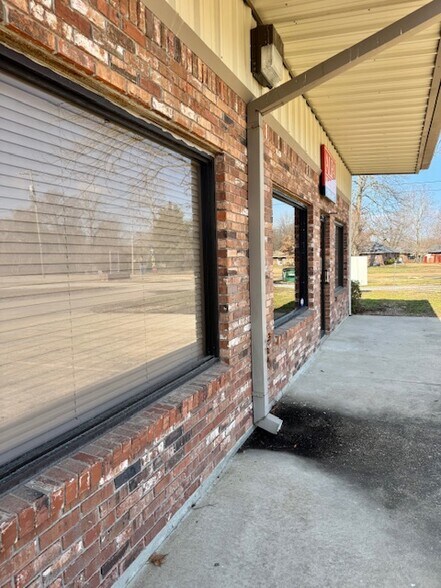 More Photos Of 585 Tennessee Gas Rd, Greenville Office For Sale