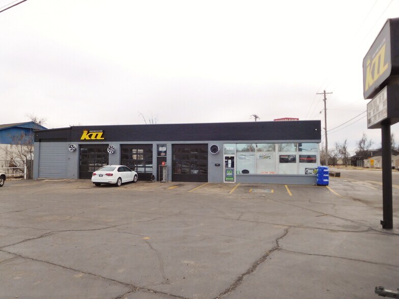 Primary Photo Of 7020 NW 39th Expy, Bethany Auto Repair For Sale