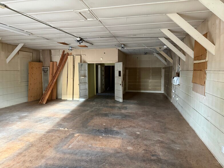 More Photos Of 217 Percy Ave, Yuba City Storefront For Sale