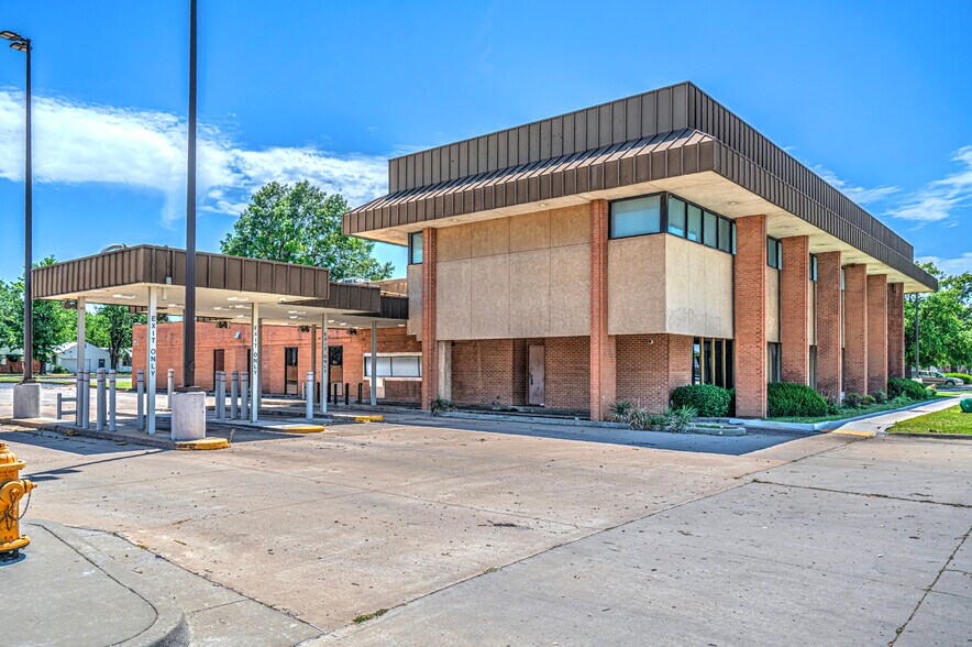 More Photos Of 5950 E Admiral Pl, Tulsa Lodge Meeting Hall For Sale