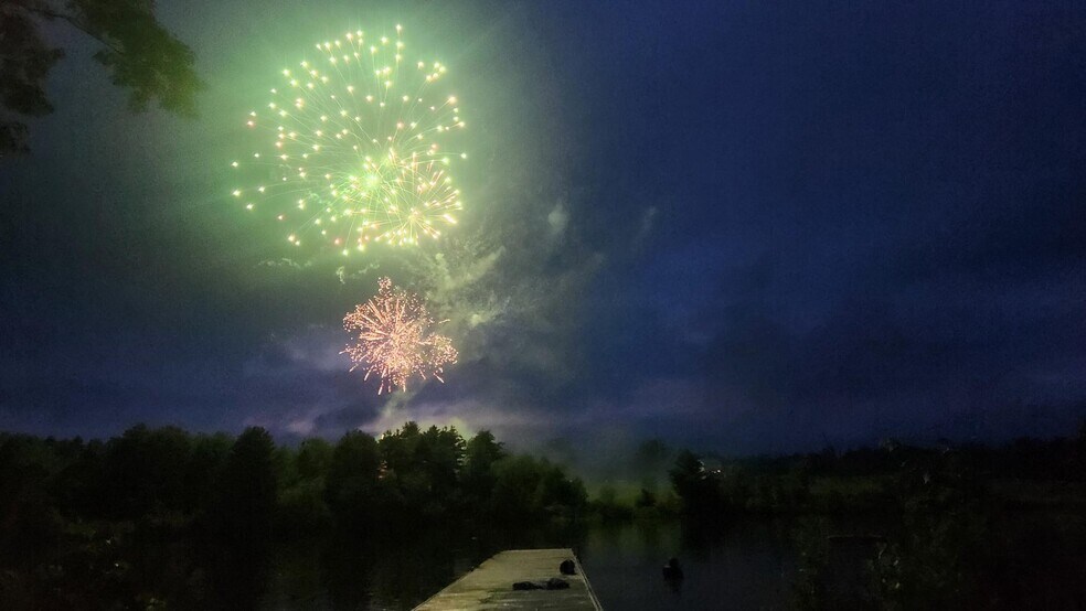 More Photos Of 21 Corinna Road Rd, Saint Albans Convenience Store For Sale