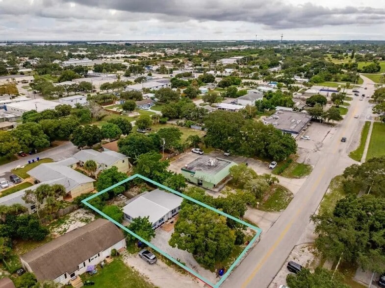 More Photos Of 1734 14th Ave, Vero Beach Specialty For Sale