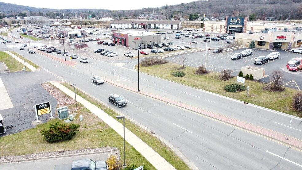 More Photos Of 225675 Rib Mountain Dr, Wausau Storefront For Lease