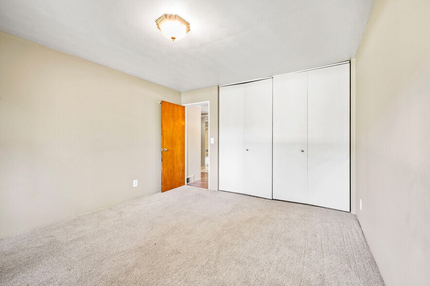 More Photos Of 2901-2979 W Cannes Dr, Peoria Apartments For Sale