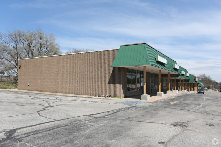 More Photos Of 4420-4484 S Noland Rd, Independence Unknown For Lease