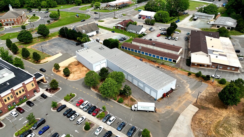 More Photos Of 259 S Churton St, Hillsborough Light Manufacturing For Sale