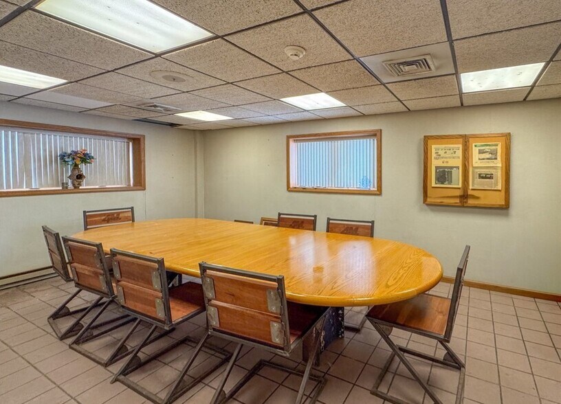 More Photos Of 4000 Technology Park Blvd, Auburn Warehouse For Lease
