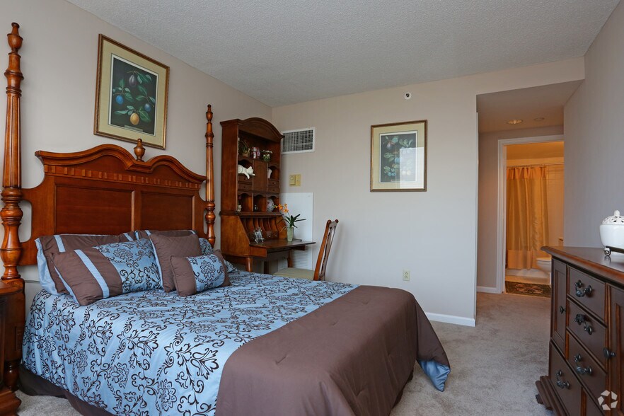 More Photos Of 657 S 3rd St, Louisville Apartments For Lease