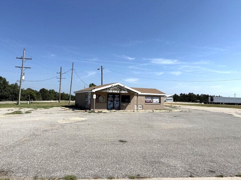 More Photos Of 411 Old Kansas 61 Highway, Inman Convenience Store For Sale