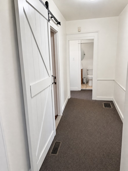 More Photos Of 508 S Broadway, Baltimore Storefront Retail Office For Lease