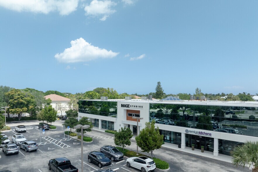 More Photos Of 11940 US Highway 1, Palm Beach Gardens General Retail For Lease