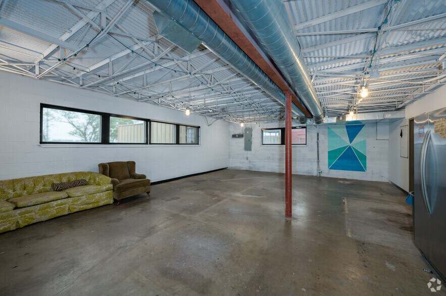 More Photos Of 2640 E Lancaster Ave, Fort Worth Religious Facility For Sale