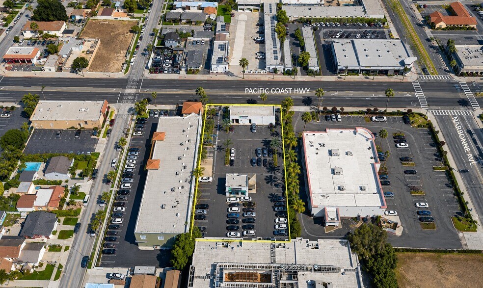 More Photos Of 2230 Pacific Coast Hwy, Lomita Storefront Retail Office For Sale