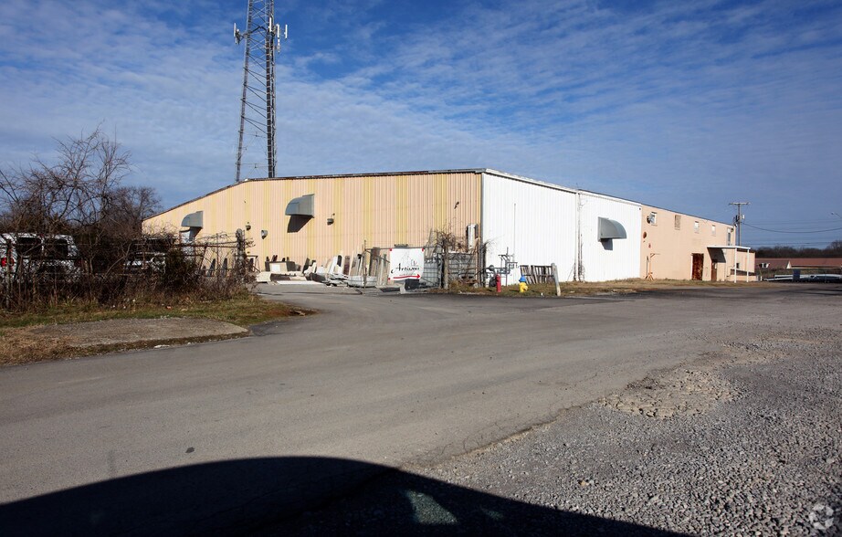 More Photos Of 1018-1024 Seals Way, Murfreesboro Warehouse For Sale