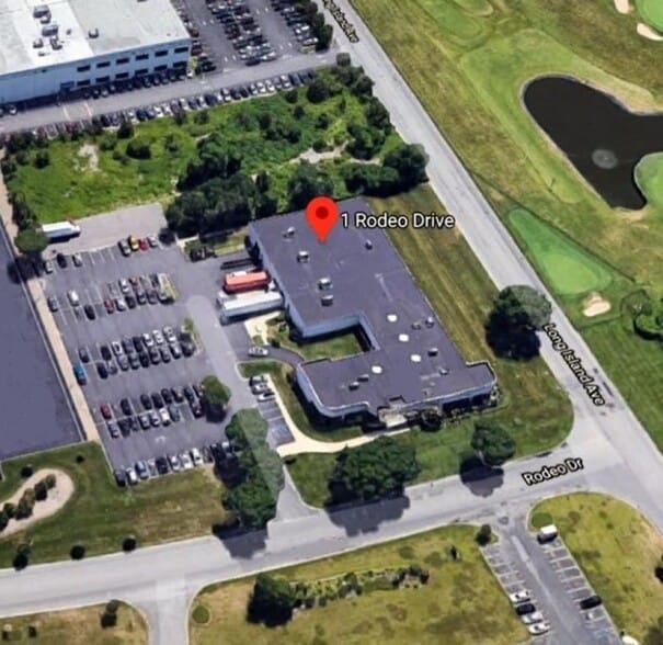 More Photos Of 1 Rodeo Dr, Edgewood Light Distribution For Lease