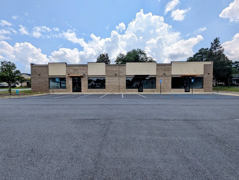 More Photos Of 1631 13th Ave, Columbus General Retail For Lease