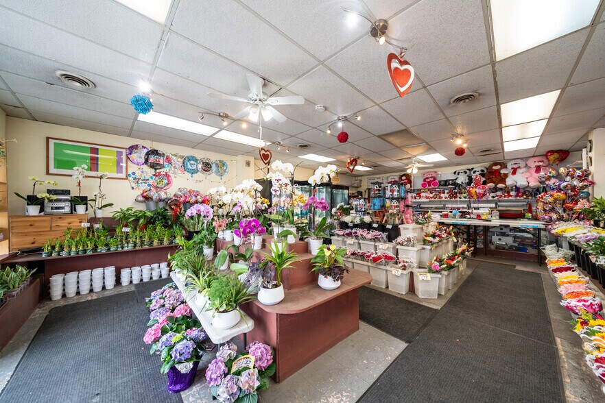 More Photos Of 9 Passaic Ave, Kearny Warehouse For Sale