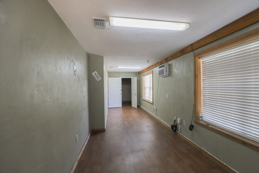 More Photos Of 13723 NW US Highway 441, Alachua General Retail For Lease