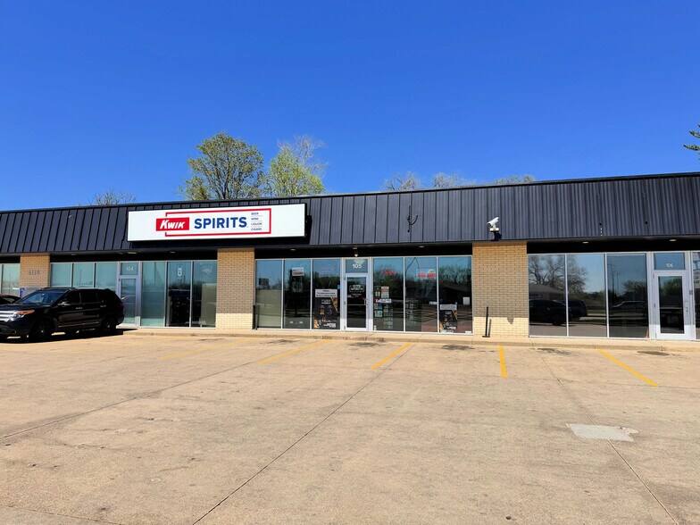 More Photos Of 4116 University Ave, Cedar Falls Unknown For Lease