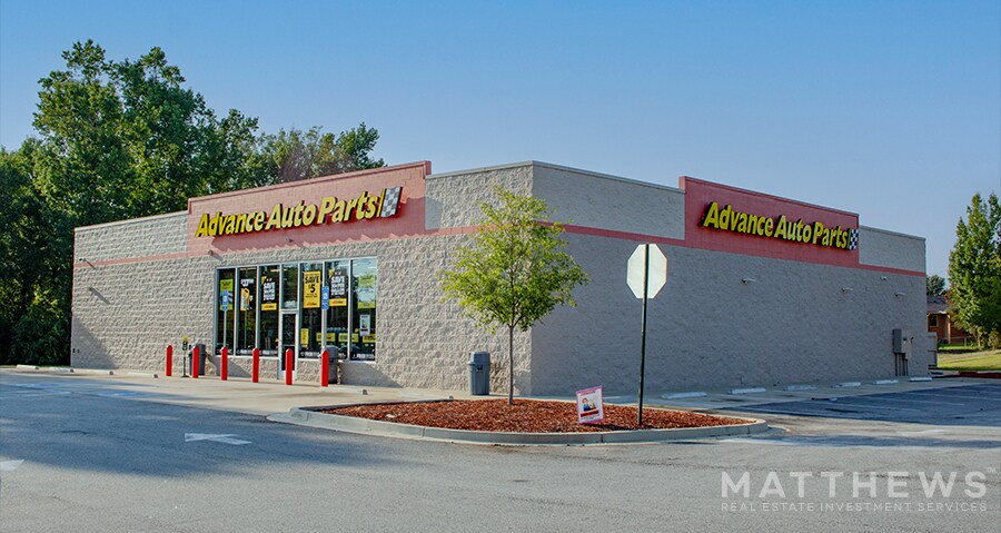 Primary Photo Of 3845 Saint Marys Rd, Columbus Freestanding For Lease