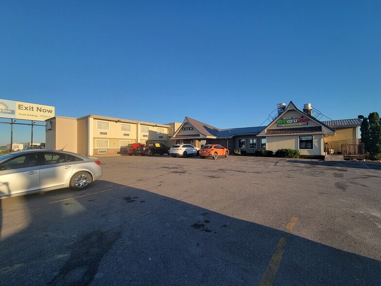 Primary Photo Of 711 S Downey St, West Branch Hotel For Sale