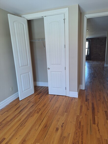 More Photos Of 520-528 Bay St, Staten Island Apartments For Lease